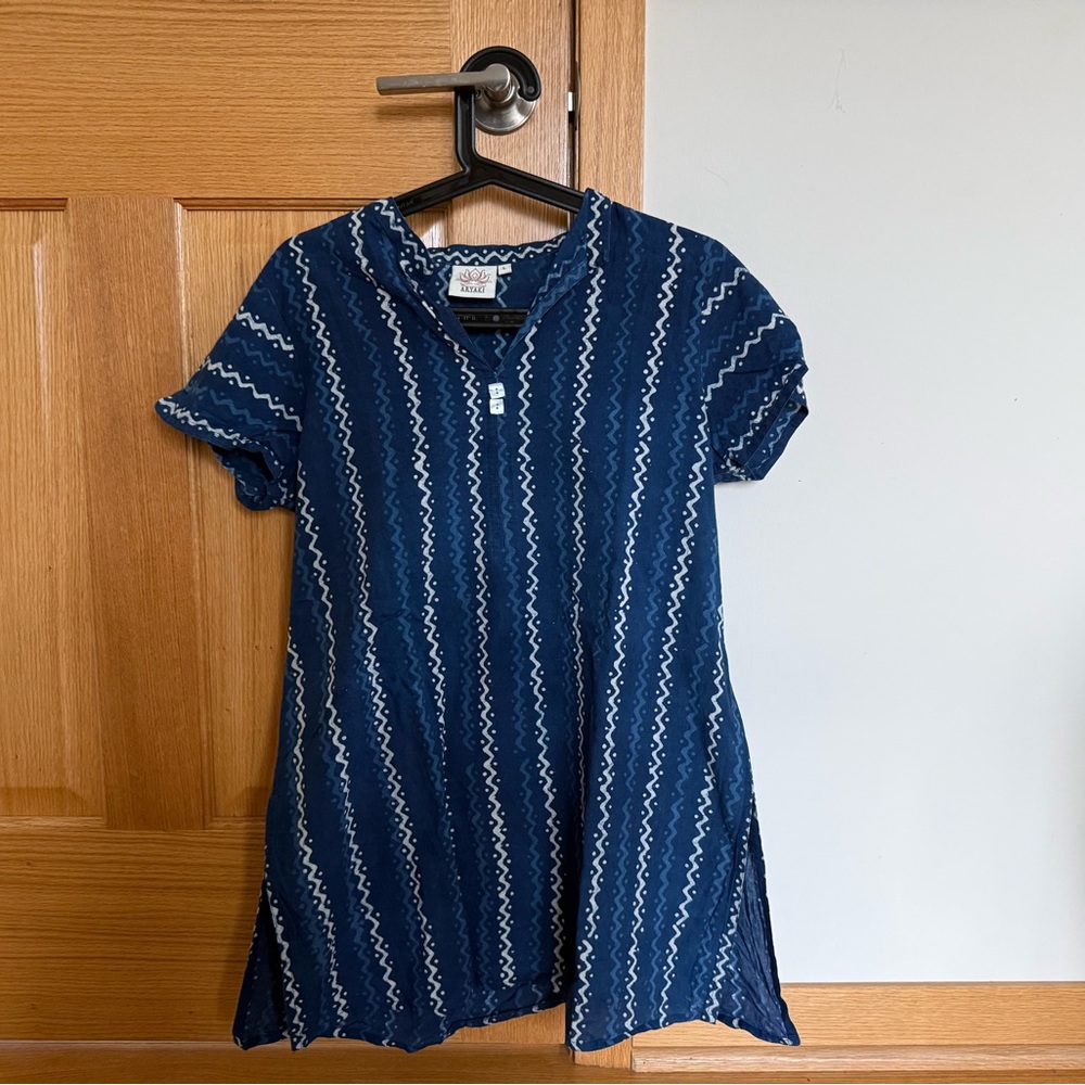 Elegant Navy Blue Women's Tunic